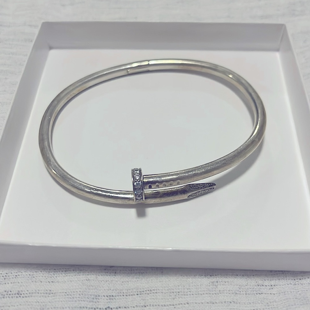 Sterling silver 925 nail Bracelet. For the wide wrist girls.